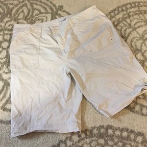 Bermuda Shorts size 18